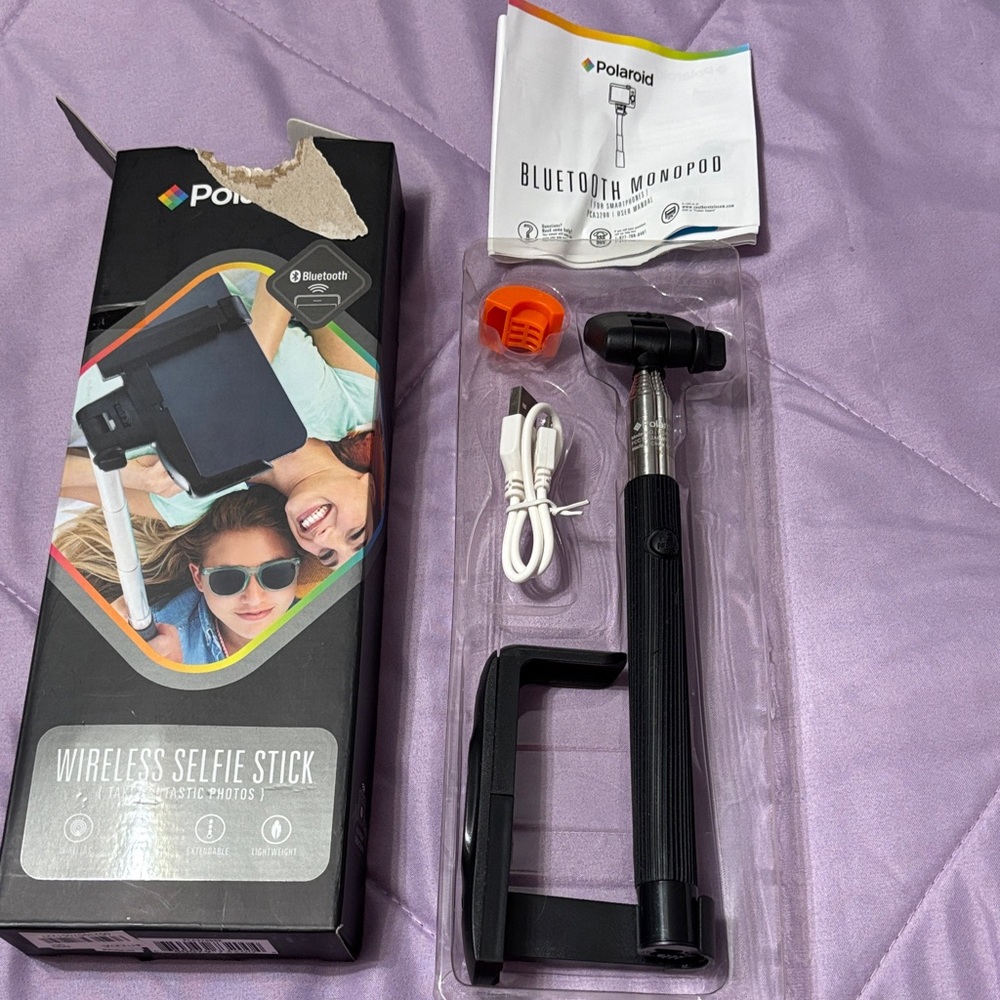 Polaroid Bluetooth Monopod with Black Handle and Silver Stick